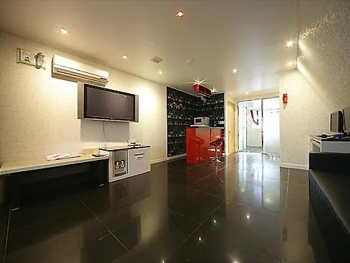 Ezen Hotel Seul 2*,